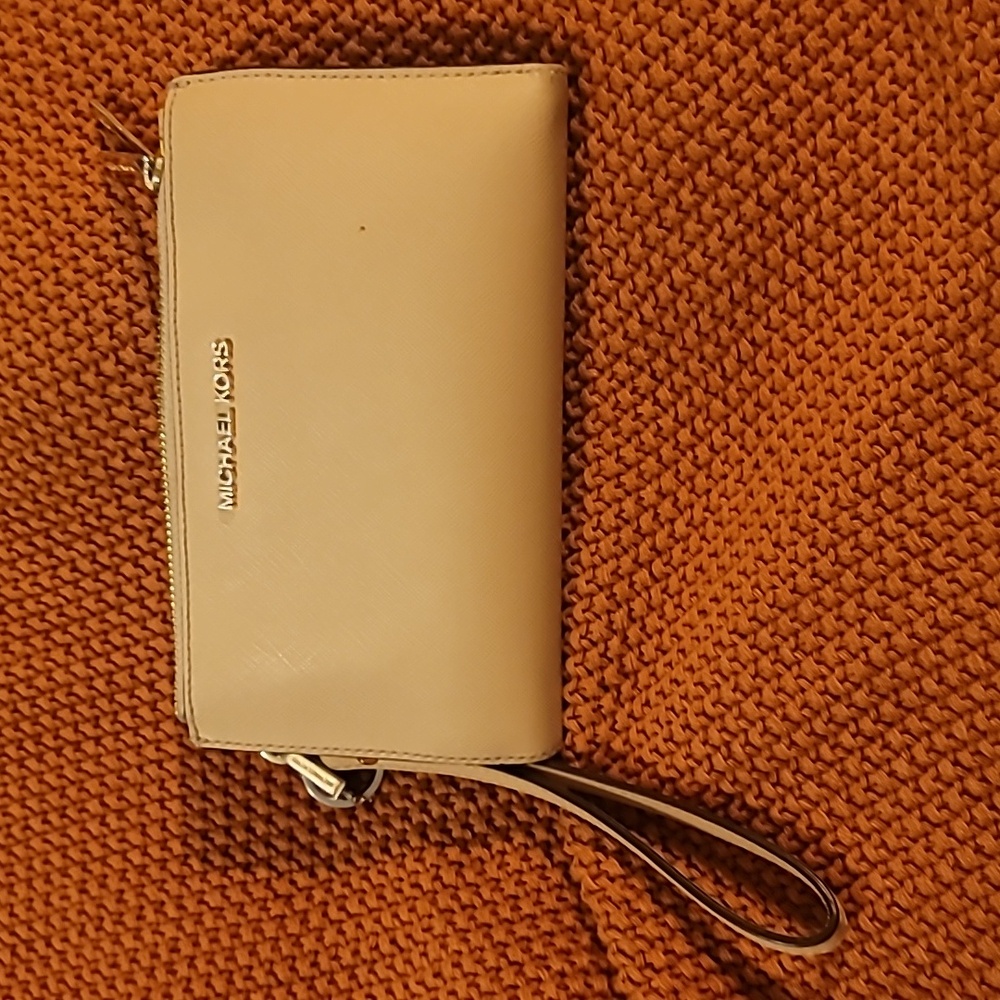 Michael Kors wallet/wristlet